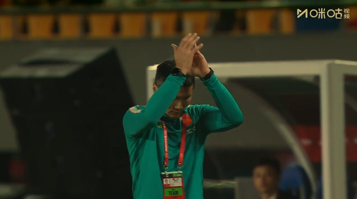 德国门将诺伊尔创纪录：参加5届世界杯，追平马特乌斯